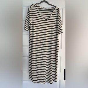 Carly Jean Striped Gray and White T-Shirt Dress
